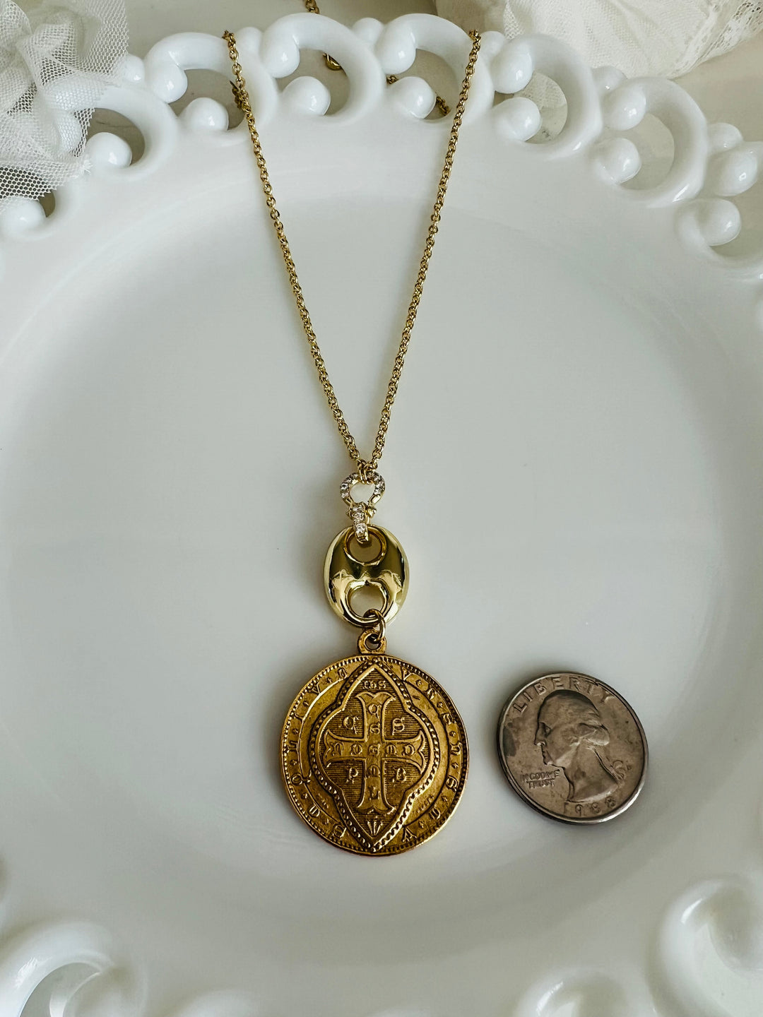 Betsy - Protected by Benedict