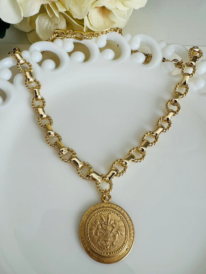 Salina - Queen of the Rosary