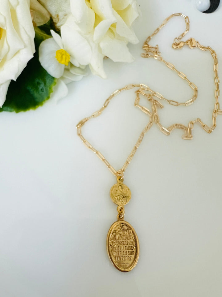 Therese - A Rose for Lisieux