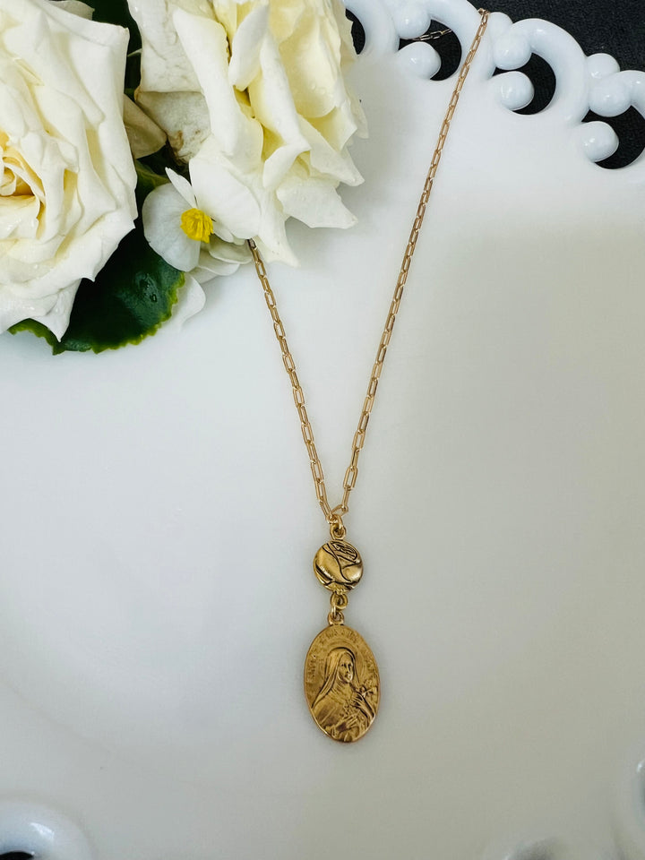 Therese - A Rose for Lisieux